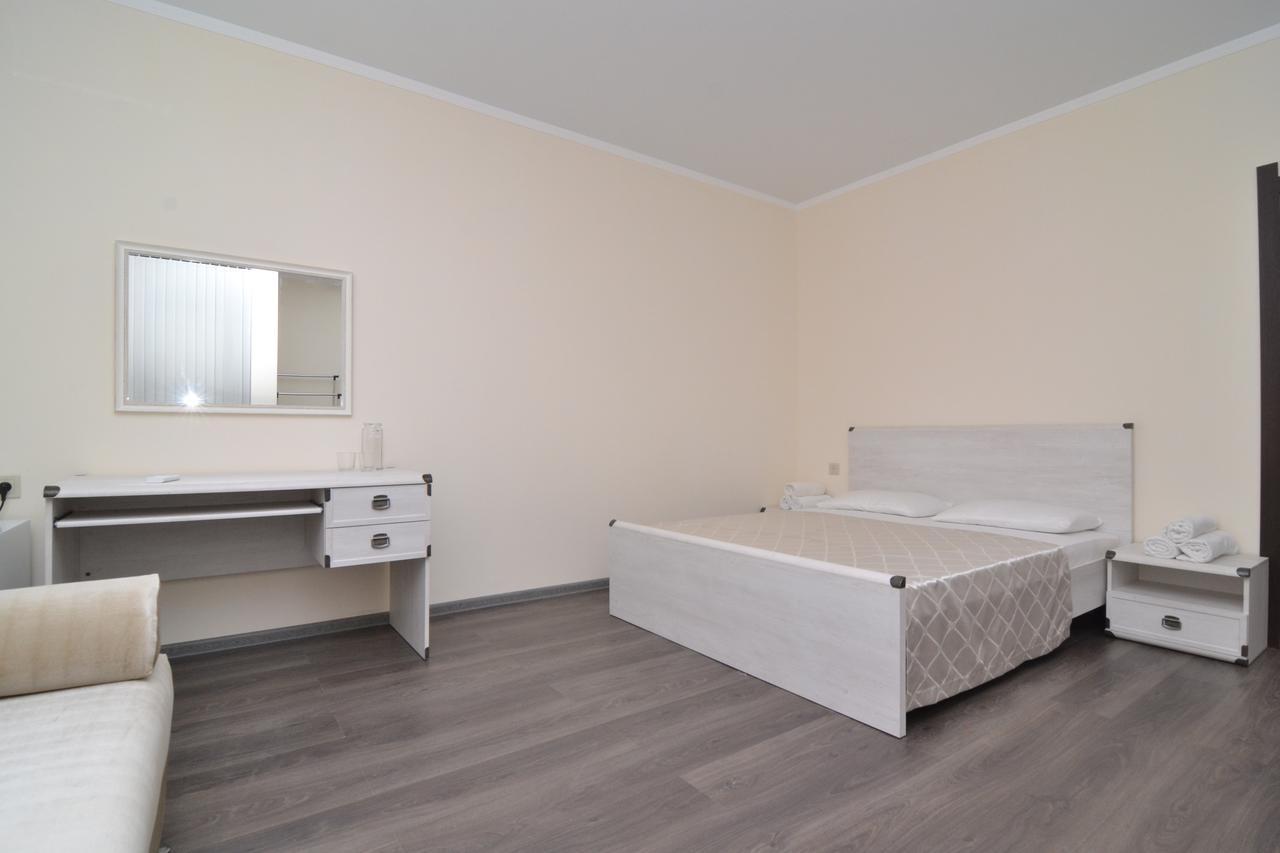 Hotel Apra Pizunda Bagian luar foto