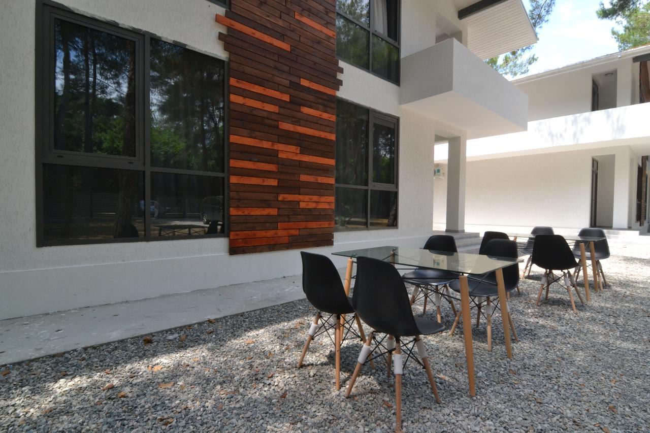 Hotel Apra Pizunda Bagian luar foto