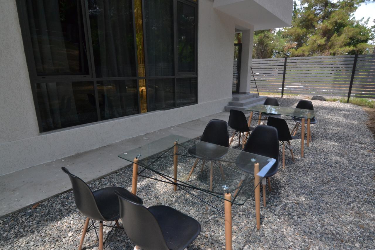 Hotel Apra Pizunda Bagian luar foto