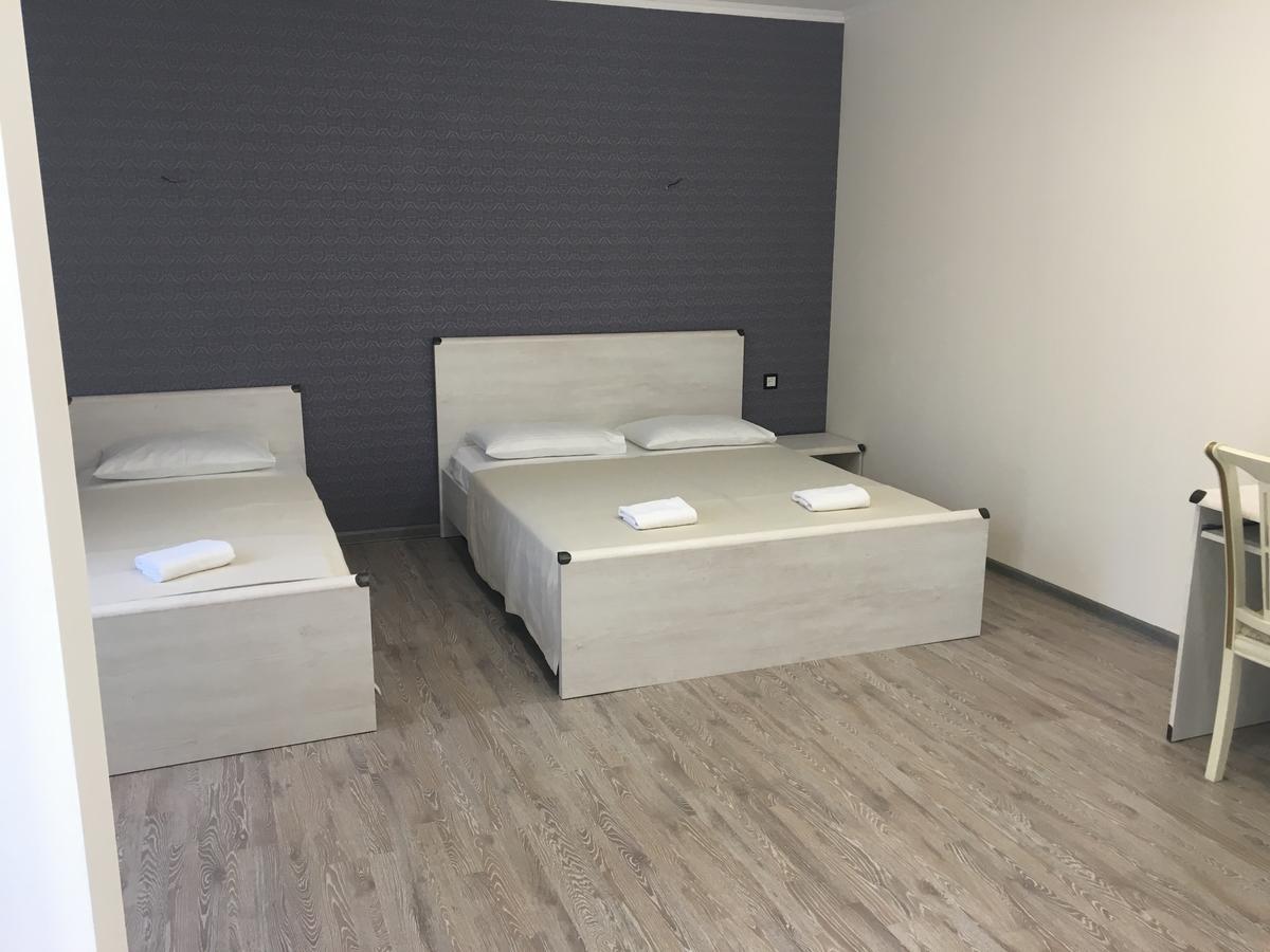 Hotel Apra Pizunda Bagian luar foto