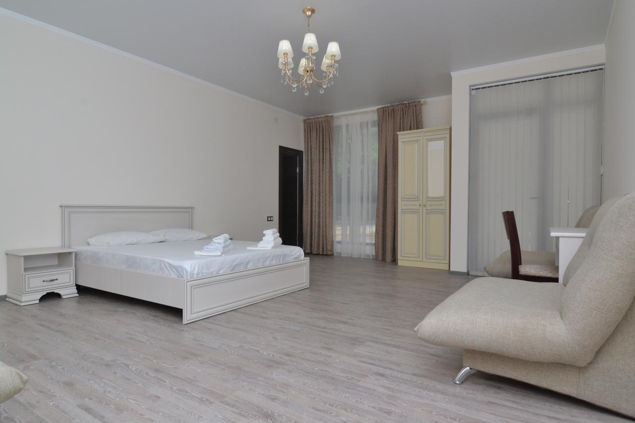 Hotel Apra Pizunda Bagian luar foto